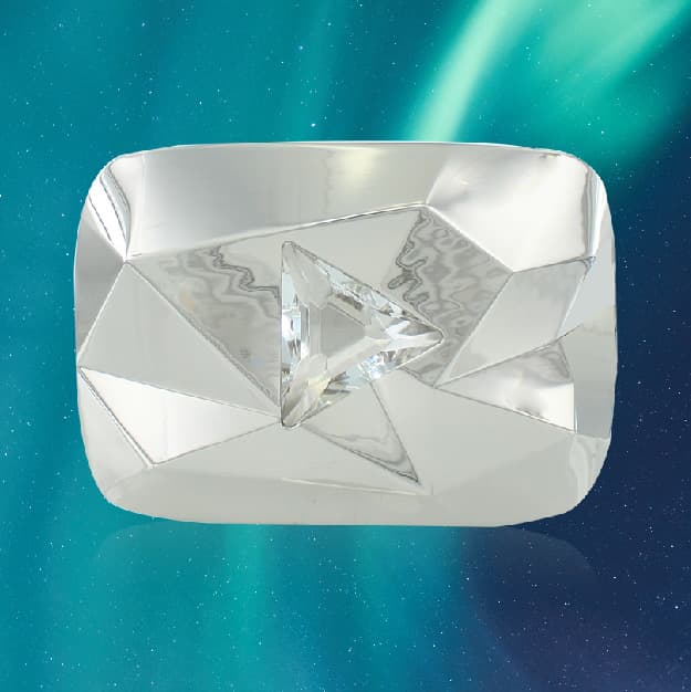 YouTube Diamond Play Button — UNIQUE CUSTOM AWARDS